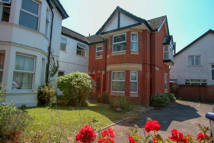 1 Bedroom Flat To Rent In Howard Road, Shirley, SO15