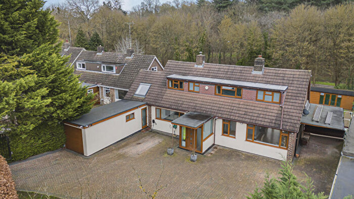 4 Bedroom Detached House For Sale In The Holdings, Hatfield, Hertfordshire, AL9