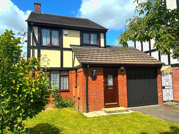 3 Bedroom Detached House To Rent In Bale Close, Grange Park, Swindon, SN5