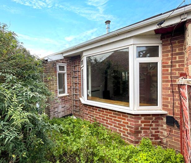 2 Bedroom Bungalow For Sale In Kimbridge Park, East Wittering, Chichester, PO20