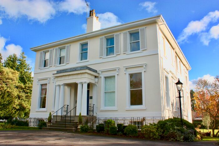 1 Bedroom Flat To Rent In The Park, Cheltenham, GL50
