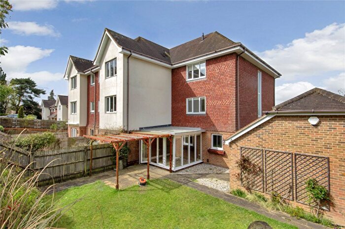 4 Bedroom End Of Terrace House For Sale In The Old Orchard, Burwash, Etchingham, East Sussex, TN19
