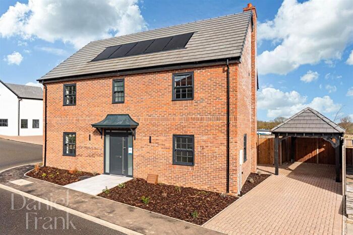 4 Bedroom Detached House For Sale In Hawthorn Close, Ongar Road, Fyfield, CM5