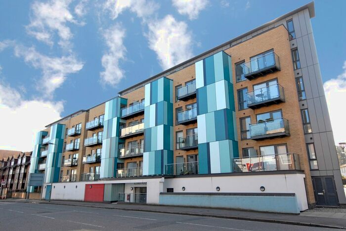 1 Bedroom Flat To Rent In Azzura House, Homesdale Road, Bromley, Greater London, BR2