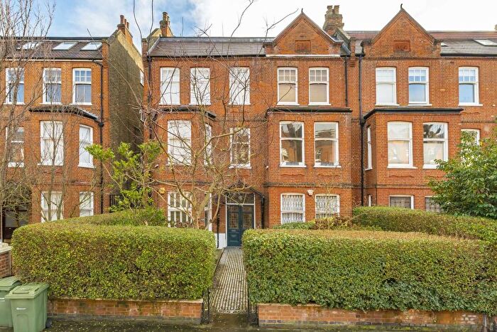 2 Bedroom Flat For Sale In Greencroft Gardens, South Hampstead, NW6