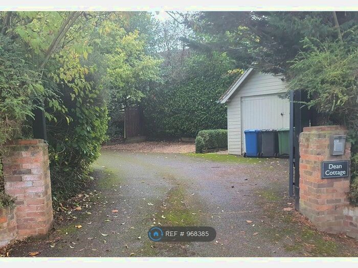 Studio To Rent In Cookham, Maidenhead, SL6