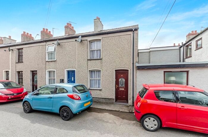 2 Bedroom Terraced House For Sale In Victoria Square, Bangor, Gwynedd, LL57