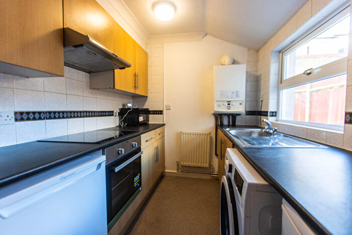 4 Bedroom Terraced House To Rent In Caledonian Road, BN2