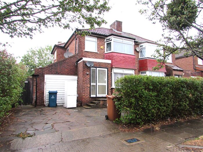 3 Bedroom Semi-Detached House To Rent In Weston Drive, Stanmore, Middlesex, HA7