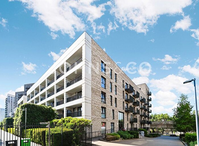 1 Bedroom Flat To Rent In Kingfisher Heights, Bramwell Way, London, E16