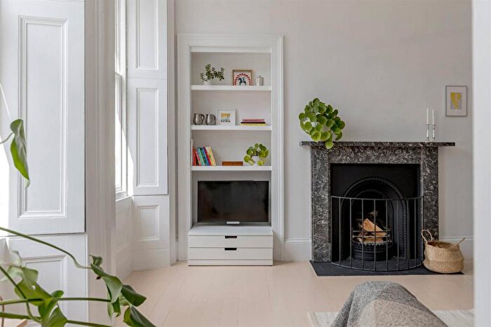 2 Bedroom Flat For Sale In Kirk Street, Leith, Edinburgh, EH6