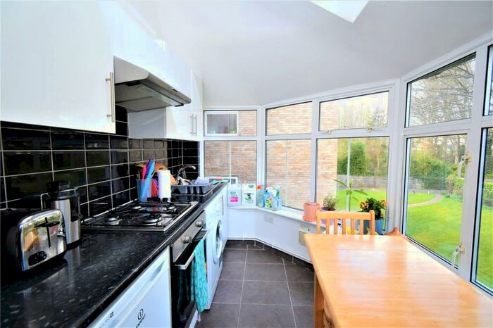 Studio To Rent In Avenue Road, Highgate, London, N6