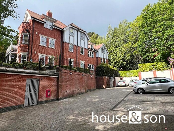 2 Bedroom Penthouse For Sale In Meyrick Park Crescent, Bournemouth, Dorset, BH3