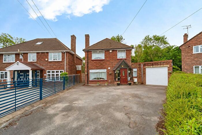 3 Bedroom Detached House For Sale In Lawn Avenue, West Drayton, UB7