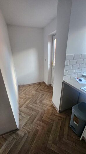 1 Bedroom Flat To Rent In Flat Highfield Road, Doncaster, South Yorkshire, DN1