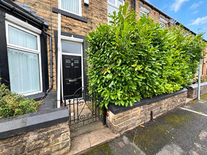 3 Bedroom Terraced House To Rent In Duke Street, Shaw, OL2