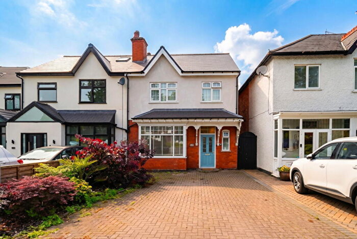 5 Bedroom Semi-Detached House For Sale In Fox Hollies Road, Hall Green, B28