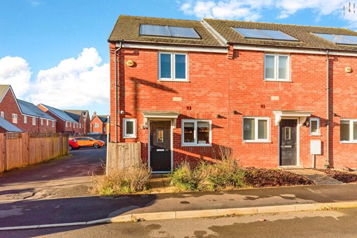 2 Bedroom End Of Terrace House For Sale In Creed Road, Oundle, Peterborough, PE8