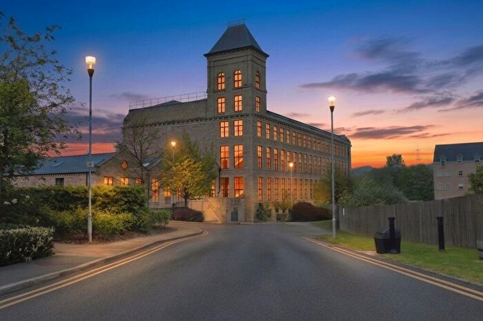 2 Bedroom Penthouse For Sale In Whitfield Mill, BD10