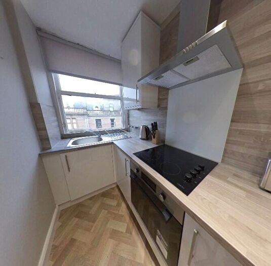 2 Bedroom Flat To Rent In Whitehall Crescent, Dundee, DD1