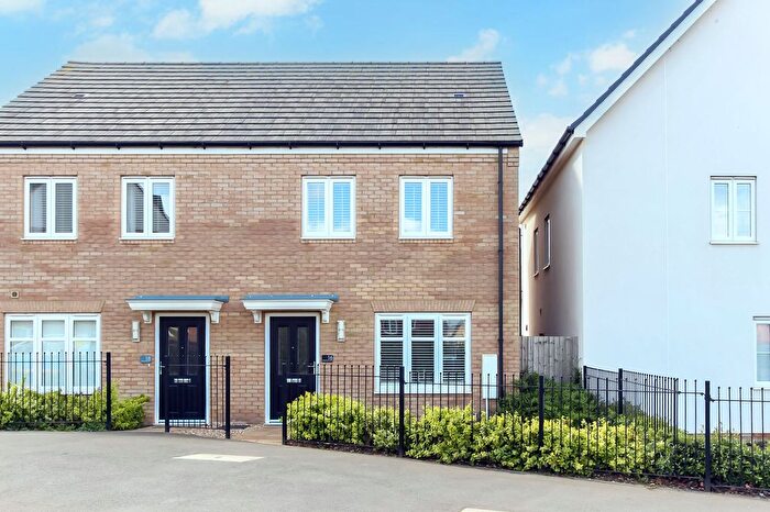 2 Bedroom Semi Detached House For Sale In Irthlingborough Road North, Wellingborough, NN8