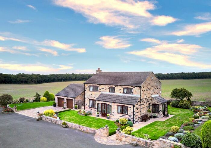 4 Bedroom Equestrian Property For Sale In Common Road, Brierley, Barnsley, S72