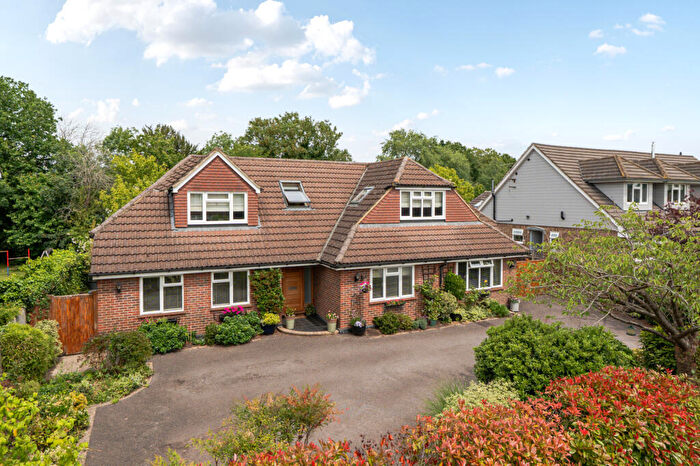 4 Bedroom House For Sale In Cannon Way, Leatherhead, KT22