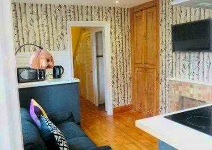 2 Bedroom Apartment To Rent In Plym Street, Plymouth, PL4