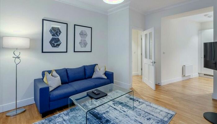 2 Bedroom Flat To Rent In Hamlet Gardens, King Street, Ravenscourt Park, London, Greater London, W6