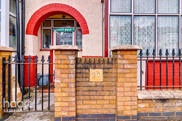 3 Bedroom Terraced House For Sale In Kitchener Road, London, E7