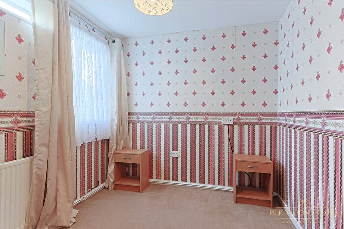 3 Bedroom End Of Terrace House For Sale In Hurrell Close, Plymouth, Devon, PL6
