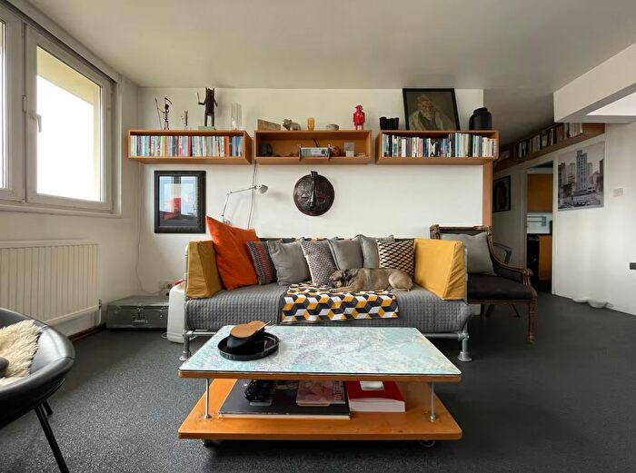 2 Bedroom Flat To Rent In Pleydell Estate, Radnor Street, London, EC1V