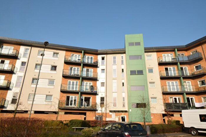 1 Bedroom Flat To Rent In Parkhouse Court, Hatfield, AL10