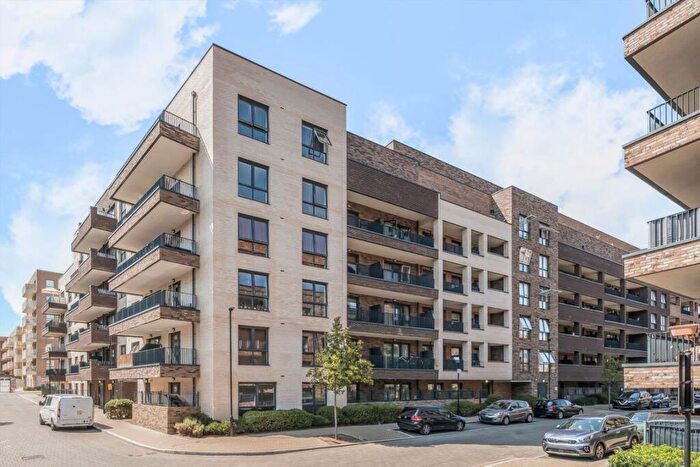 2 Bedroom Flat For Sale In Clarkson Crescent, Walthamstow, E17