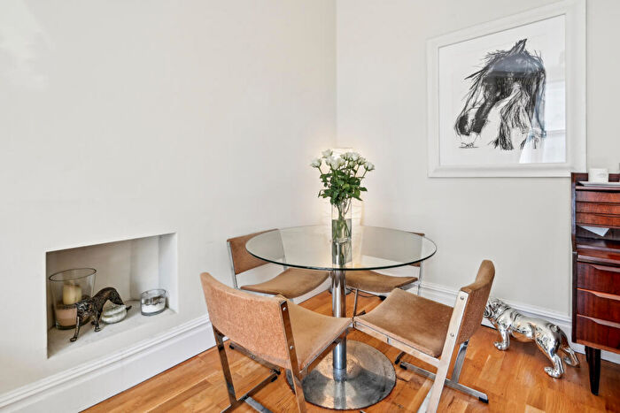 1 Bedroom Flat To Rent In Finborough Road, Chelsea, SW10