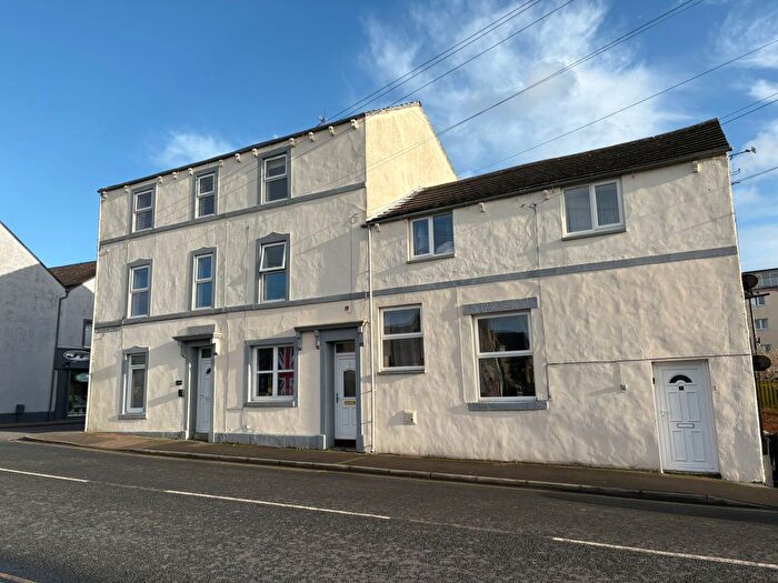 1 Bedroom Flat To Rent In Flat Senhouse Street, Workington, CA14
