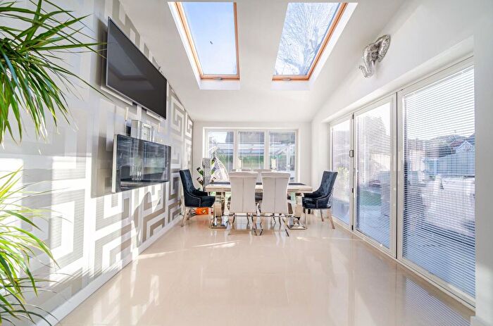 4 Bedroom Detached House For Sale In Kepplecove Meadow, Worsley, M28