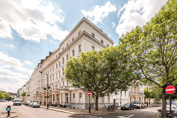 2 Bedroom Flat To Rent In St Georges Drive, Pimlico, London, SW1V