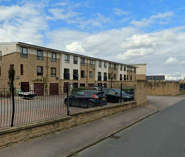 2 Bedroom Flat To Rent In Dock Lane, Shipley, BD17