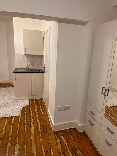 1 Bedroom Studio To Rent In Walpole Road, London, N17