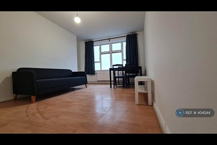 1 Bedroom Flat To Rent In Warren Court, London, N17