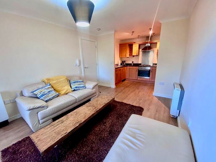 2 Bedroom Apartment To Rent In Clarendon Mews, Gosforth, NE3