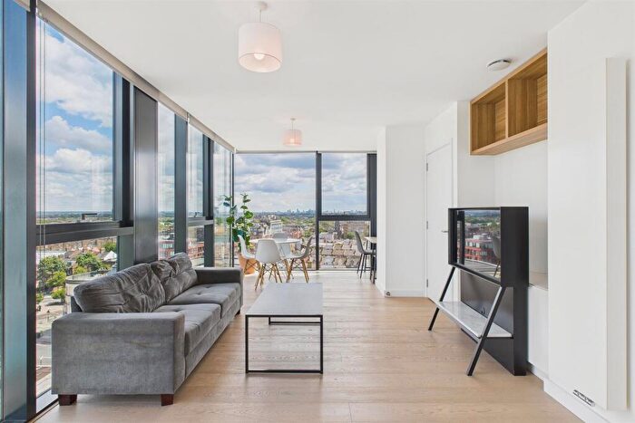 1 Bedroom Apartment To Rent In Highgate Hill, London, N19