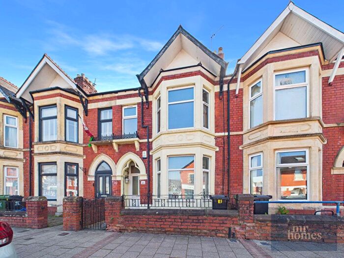 2 Bedroom Flat For Sale In Station Road, Llandaff North, Cardiff, CF14