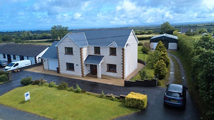 4 Bedroom Farm For Sale In Pentre'r Bryn, Llandysul, SA44
