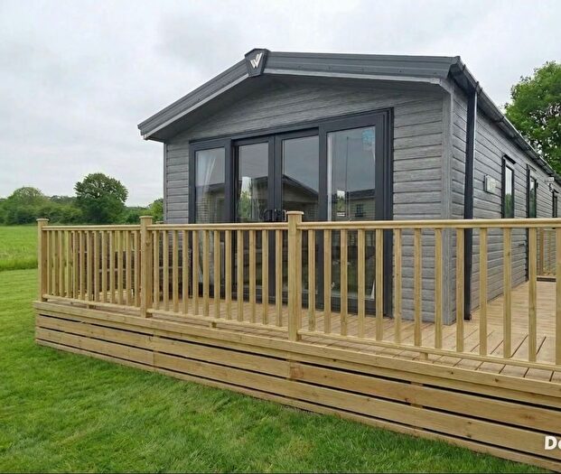 2 Bedroom Lodge For Sale In Amotherby Lane, Amotherby, Malton, YO17