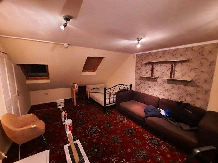 Studio To Rent In Rossall Crescent, Park Royal, NW10