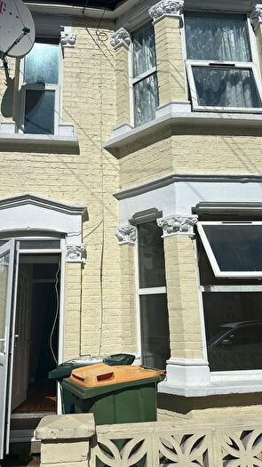3 Bedroom Terraced House To Rent In Ruskin Avenue, Manor Park, E12