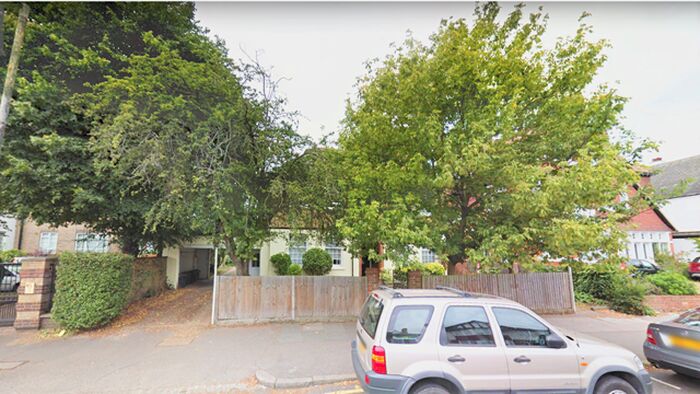 Studio To Rent In Woodside, Wimbledon, London, SW19