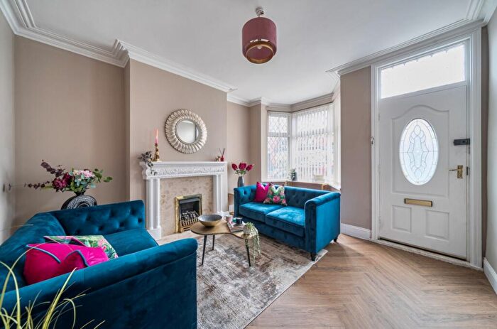 4 Bedroom Terraced House For Sale In Wath Road, Sheffield, South Yorkshire, S7